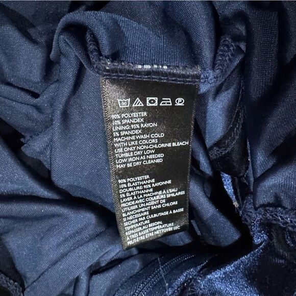 Urban Outfitters Dark Blue Velvet Romper Women’s XS - Picture 5 of 5